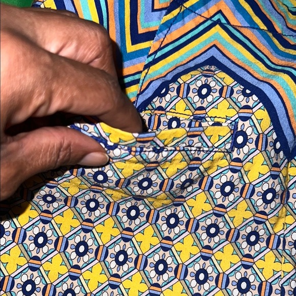 Maeve by Anthropologie Geometric Patterned Women's Shorts size 4 - Picture 3 of 7